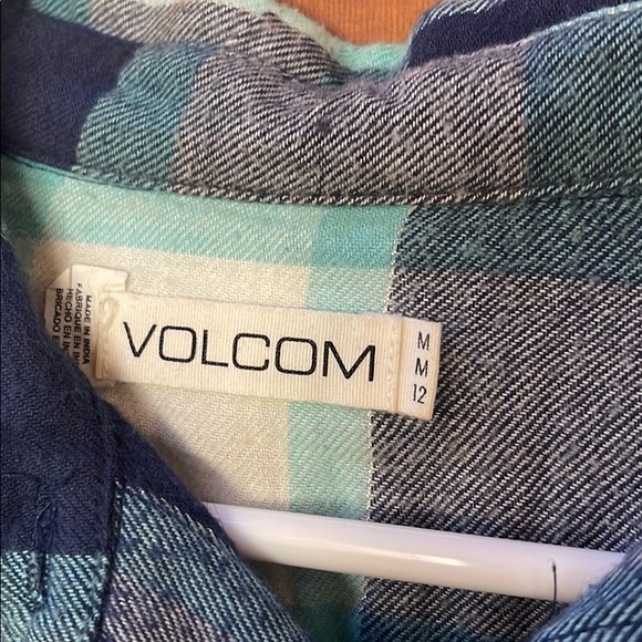 Volcom flannel - Picture 3 of 3